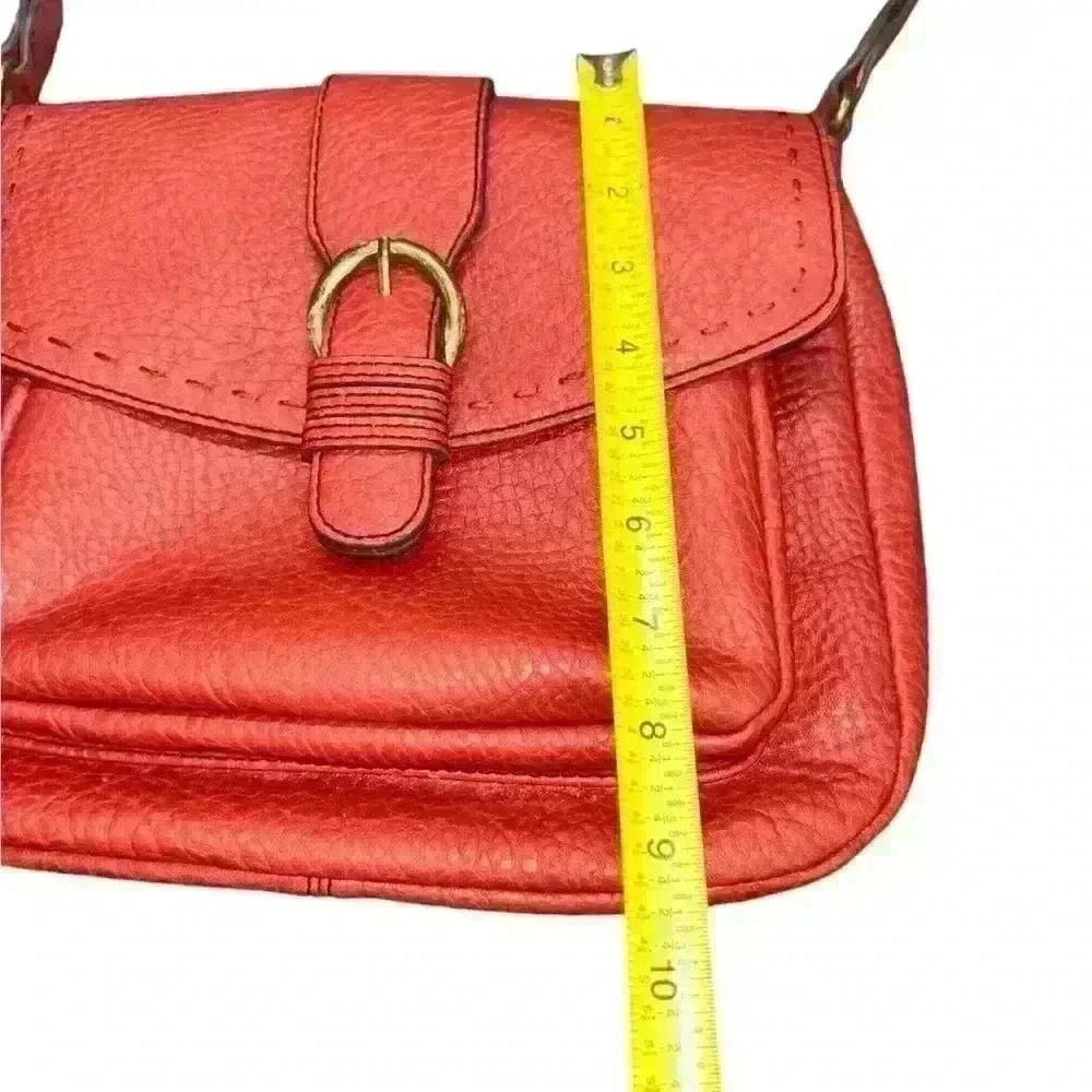 a.n.a medium PURSE W RED PEBBLED FAUX LEATHER TAN GUITAR STRAP - Picture 14 of 14